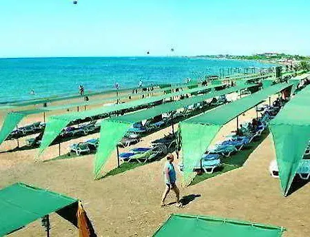 Serenis Hotel 4*
